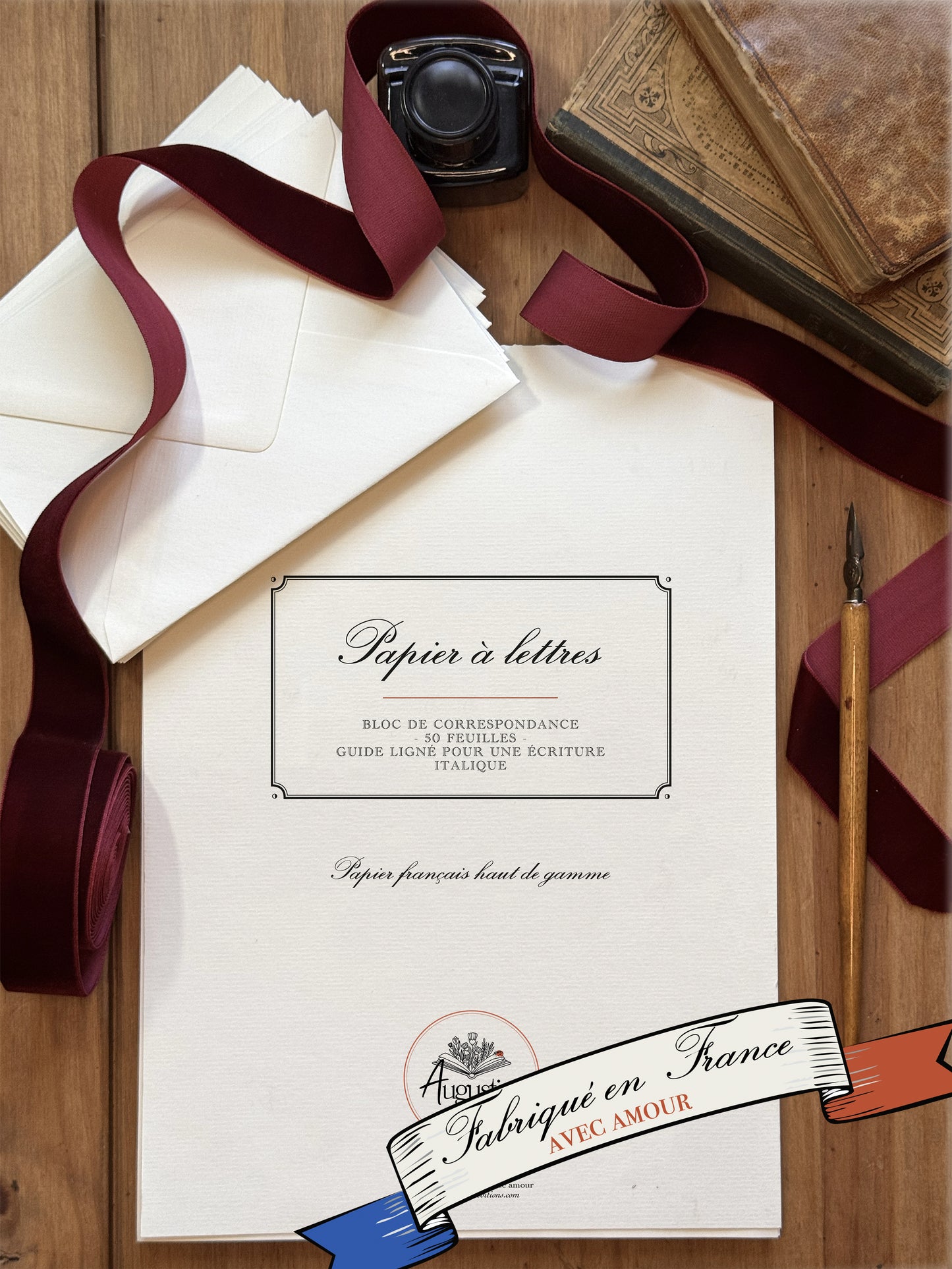 Kit de correspondance : bloc de papier à lettres et enveloppes - avec un guide d’écriture italique