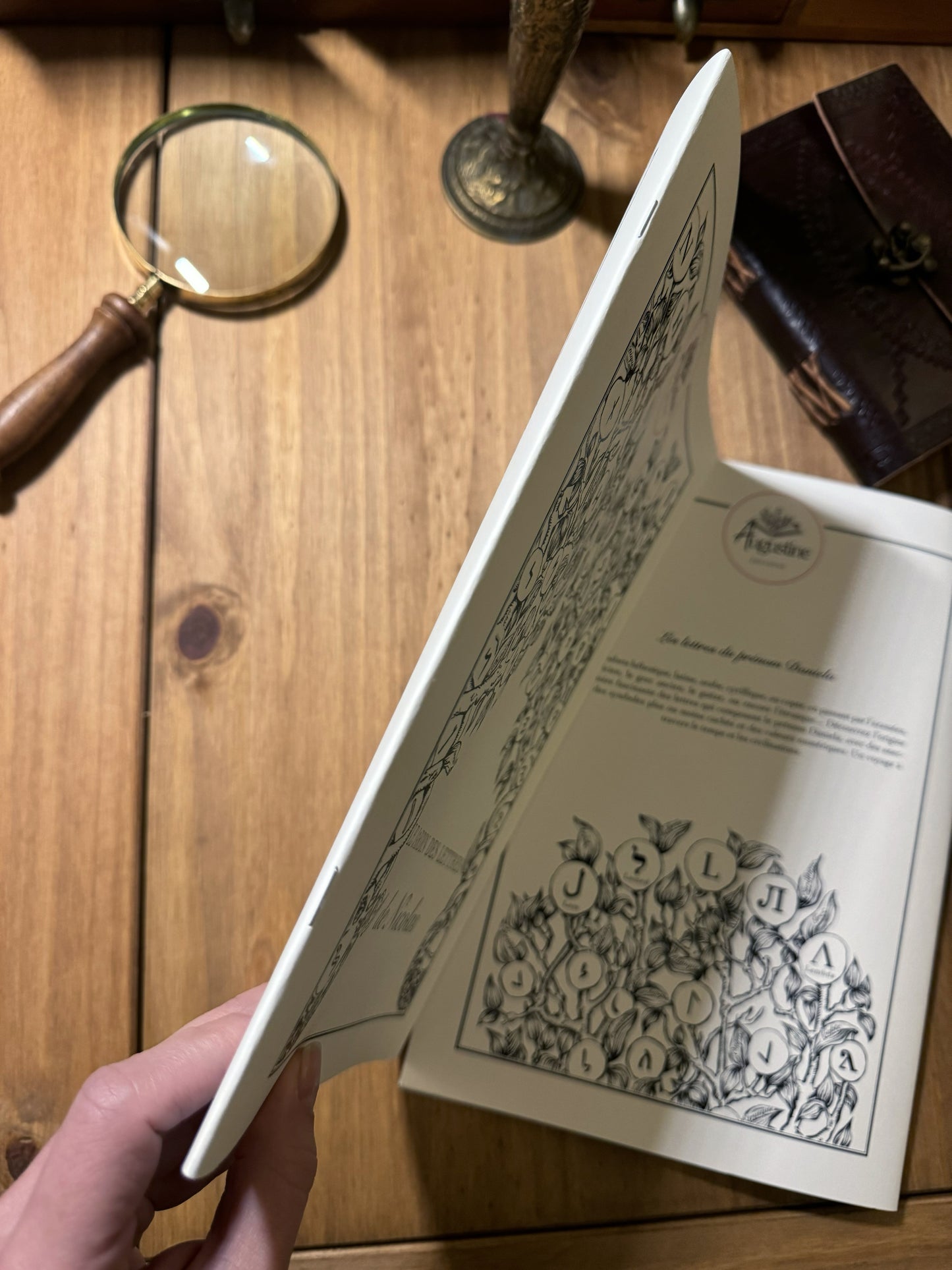 - Livret personnalisé avec les lettres du prénom de votre choix -
