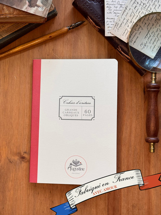 Cahier à grands carreaux obliques - entraînement à l'écriture manuscrite